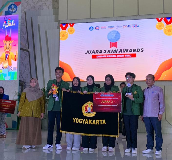 Tim Agribisnis UPNYK Raih Juara 3 di KMI Awards 2024 